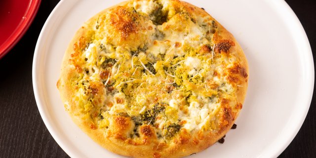 Pesto Chicken Pizza
