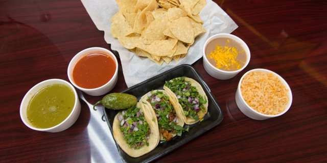Street Taco Rili-Wagon Bar