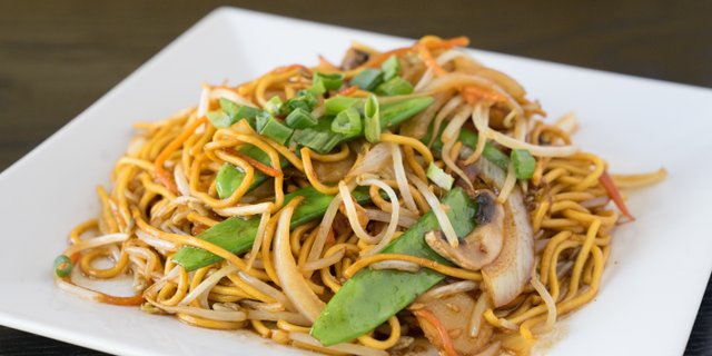 Vegetable Lo Mein