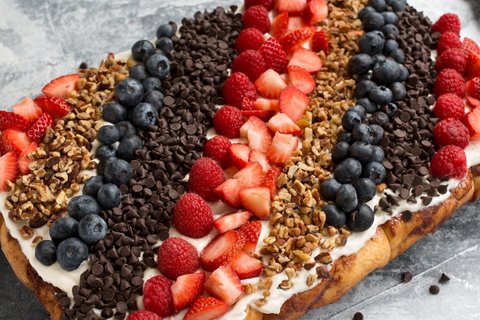 Build-Your-Own Cinnacakes