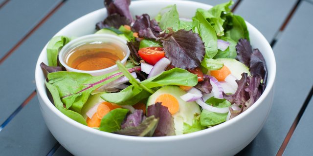 Simple Leaf Salad