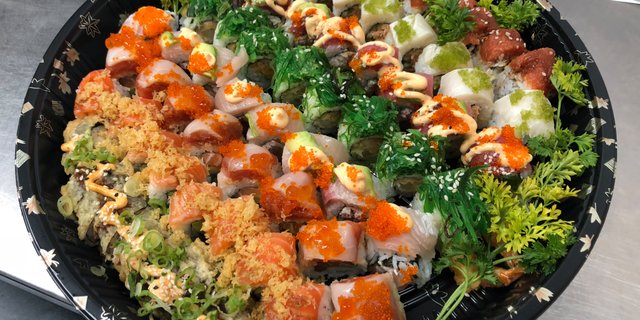 Signature Roll Deluxe Platter 4