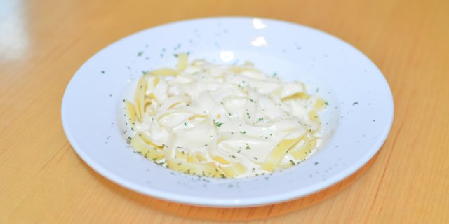 Fettuccine Alfredo