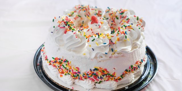 Oreo Ice Cream Cake