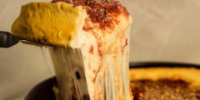 Cheese Chicago-Style Deep Dish Pizza