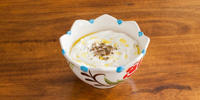 Labneh w/ Mediterranean Za'atar