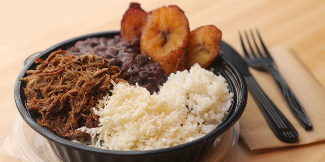 Shredded Beef Pabellon Bowl