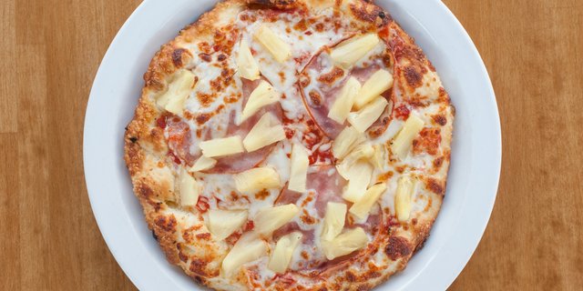Hawaiian Pizza