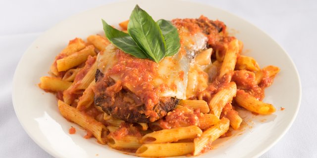 Chicken Parmesan w/ Penne