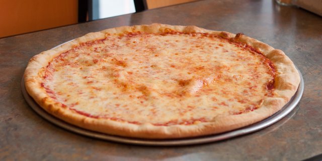 Round Thin Cheese Pizza