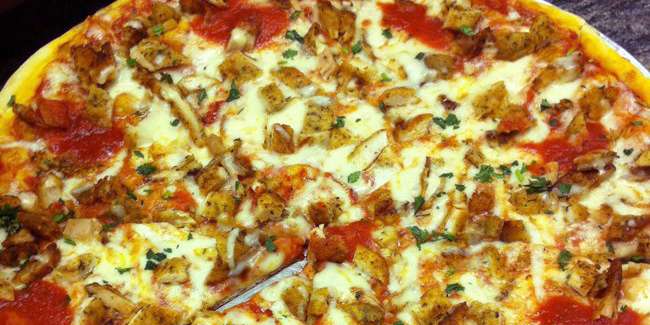 Queen Pizza & Deli