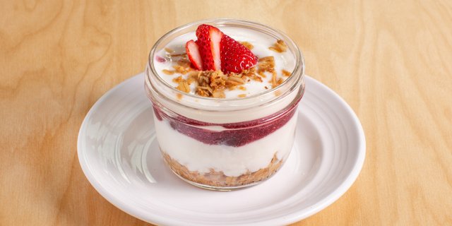 Berry Yogurt Bowl