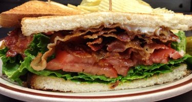 The Woodside Deli of Germantown (Waiter on the Way)