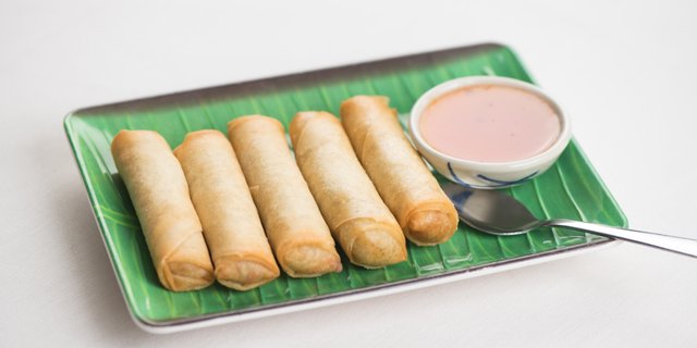 4 Crispy Spring Rolls