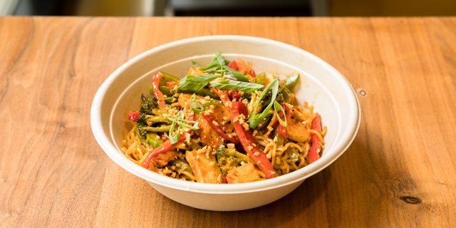 Fiery Garlic Sriracha Stir-Fry