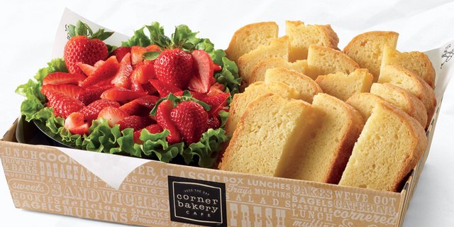 Pound Cake & Berries