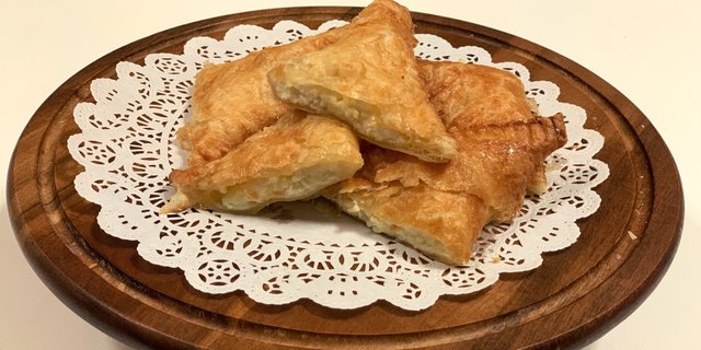 Spinach & Feta Kachapoori