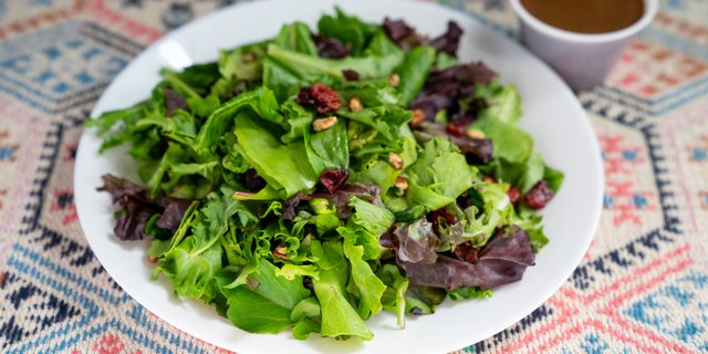 Cranberry & Pecan Wild Field Salad