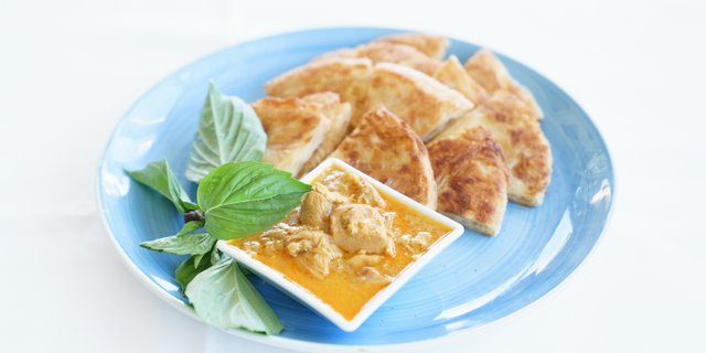 Palata w/ Coconut Chicken