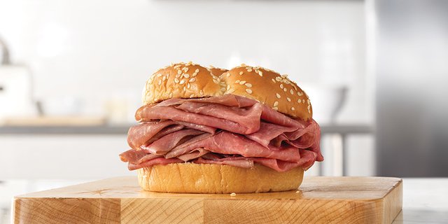 Roast Beef Classic Sandwich