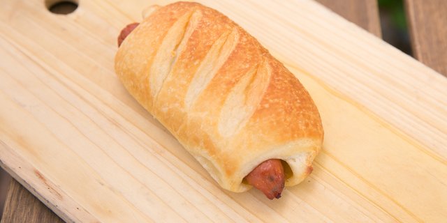 Sausage, Jalapeño & Cheddar Kolache
