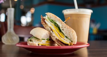 Yola's Cafe