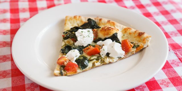 White Spinach & Tomato Pizza