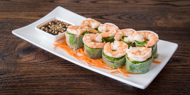 Fresh Spring Rolls w/ Shrimp