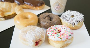 Corner Donuts