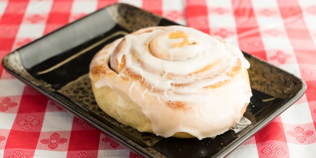 Homie's Original Cinnamon Rolls