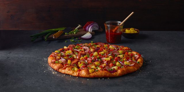 Maui Zaui w/ Ham Pizza