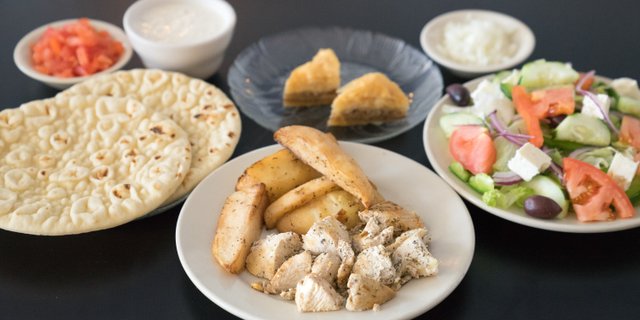 Chicken Gyro Package w/ Sides