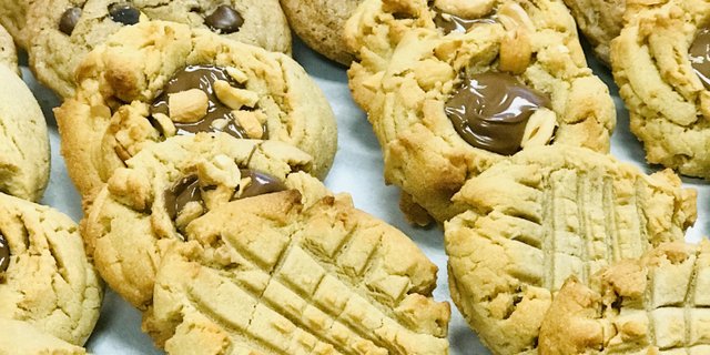 Assorted Gourmet Cookie Tray