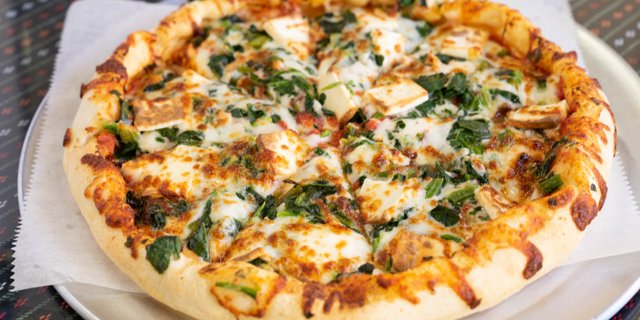 Palak Paneer Pizza