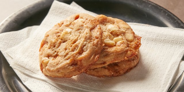 Macadamia Nut Cookies