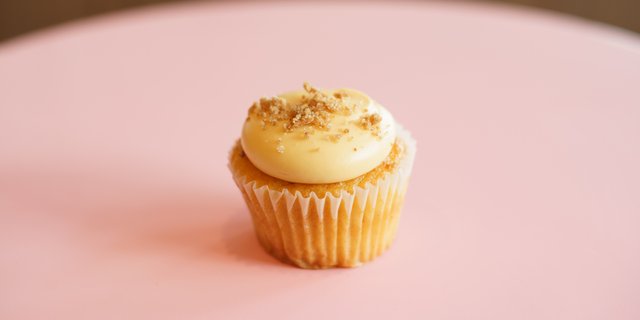 Peach Cobbler Cupcake