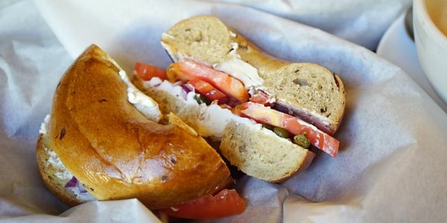 Tomato Bagel Sandwich