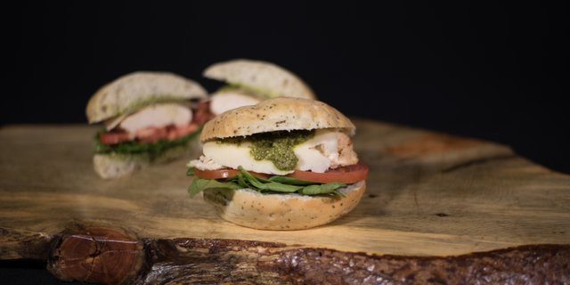 Chicken Pesto Sandwich Box
