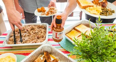 Willie Jewell's Old School Bar-B-Q