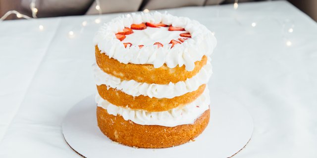 Strawberry Cake