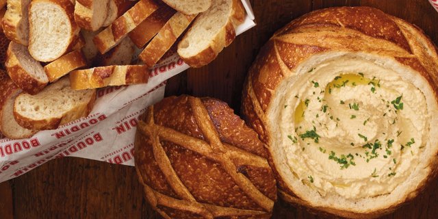 Traditional Hummus