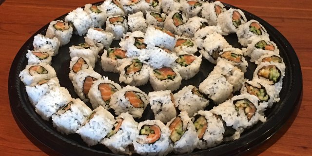 Spicy Salmon Tray