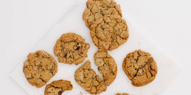 Dozen Cookies