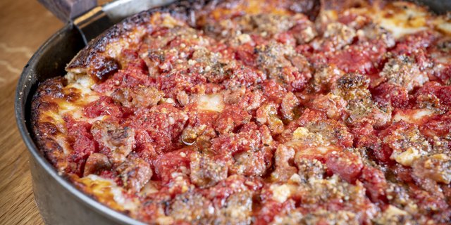 Russo Sausage Chicago Deep Dish Pizza