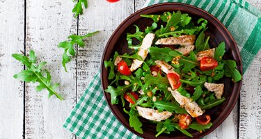 2 N 1 Salad Bar & Grill