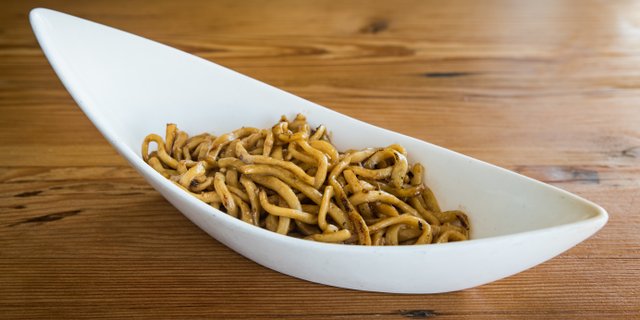 Garlic Butter Egg Noodles