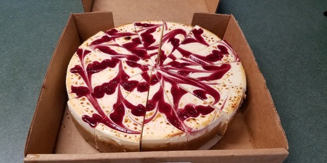 White Chocolate Raspberry Cheesecake
