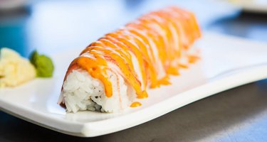 Nhinja Sushi & Wok