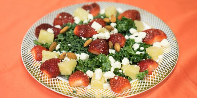 Almond Berry Salad
