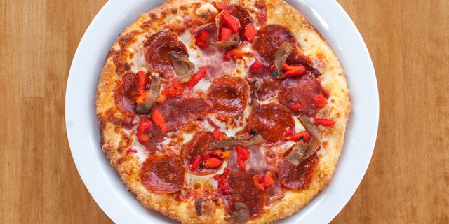 Meat & Greet Pizza